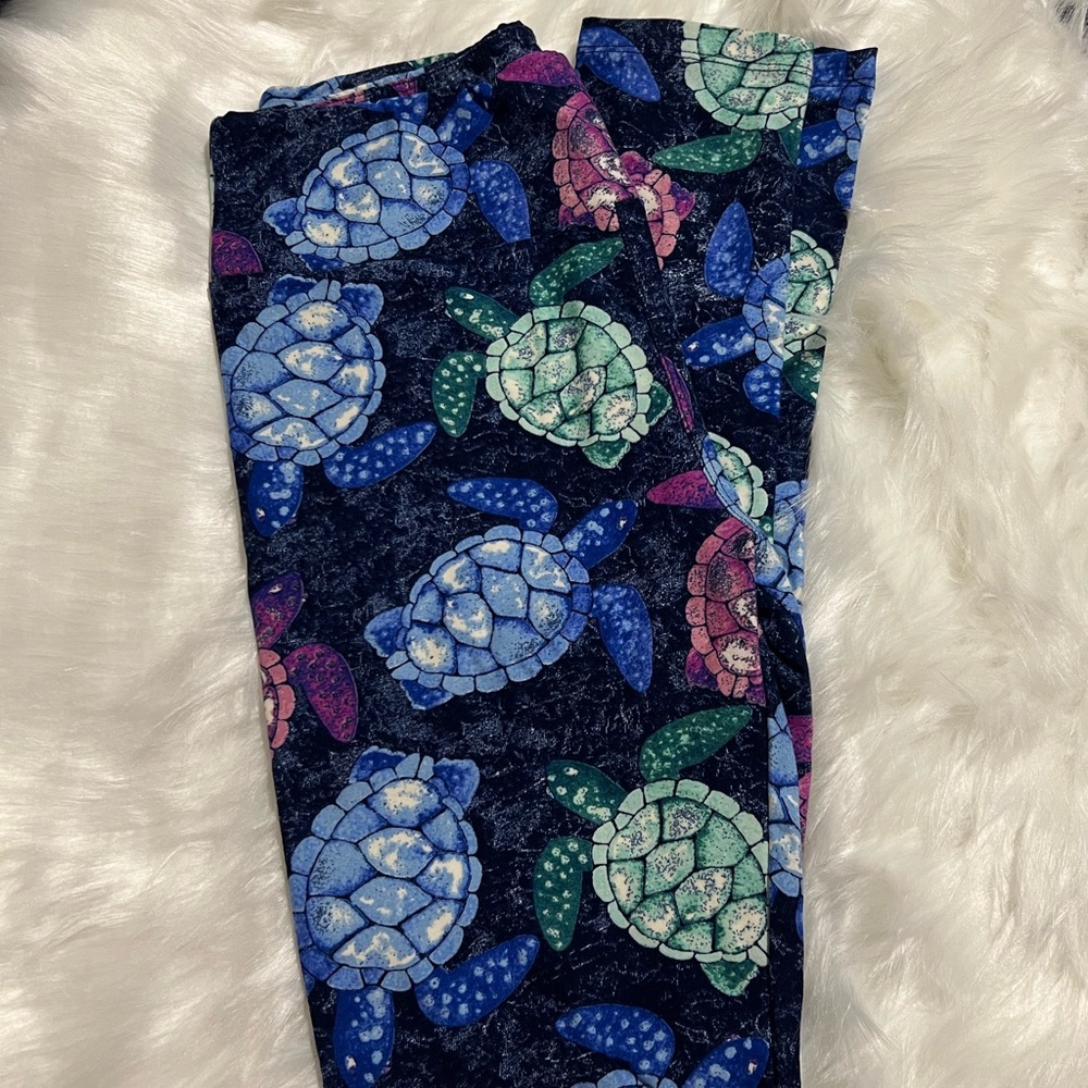 LulaRoe Sea Turtle Leggings